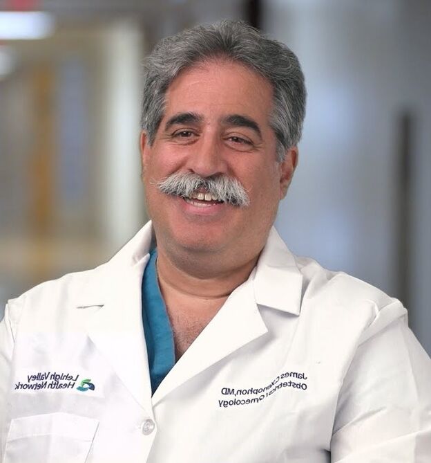Médico Cosmetólogo Eduardo Palomino